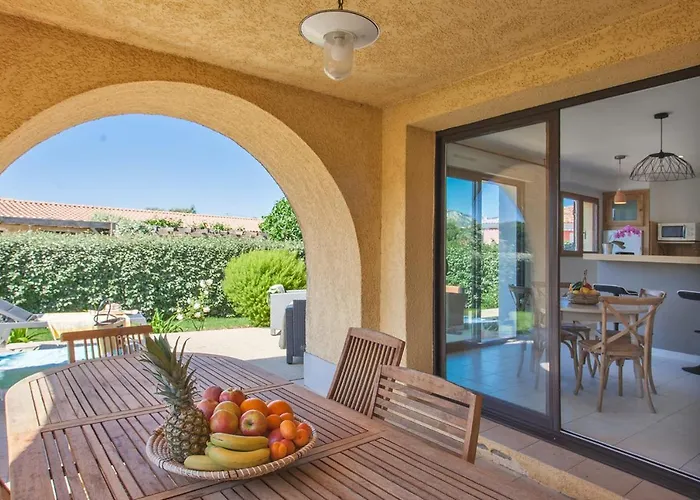 Location De Olivier Jardin Privatif Et Piscine Chauffee Partagee Calvi (Corsica)