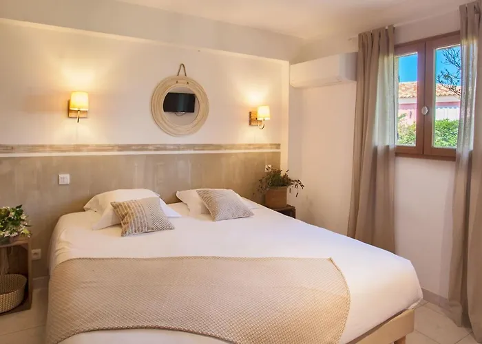 Apartment Location De Olivier Jardin Privatif Et Piscine Chauffee Partagee *