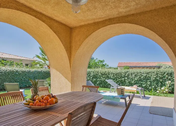 Apartment Location De Olivier Jardin Privatif Et Piscine Chauffee Partagee Calvi (Corsica)