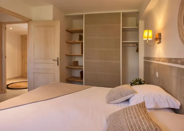 Apartment Location De Olivier Jardin Privatif Et Piscine Chauffee Partagee *